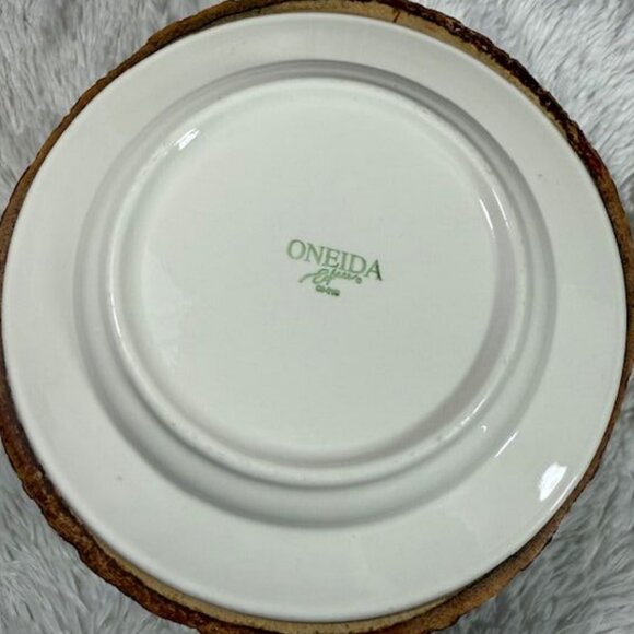 Vintage Set of 3 Oneida Espree Cream White China 8 3/8" Plates - Picture 10 of 11